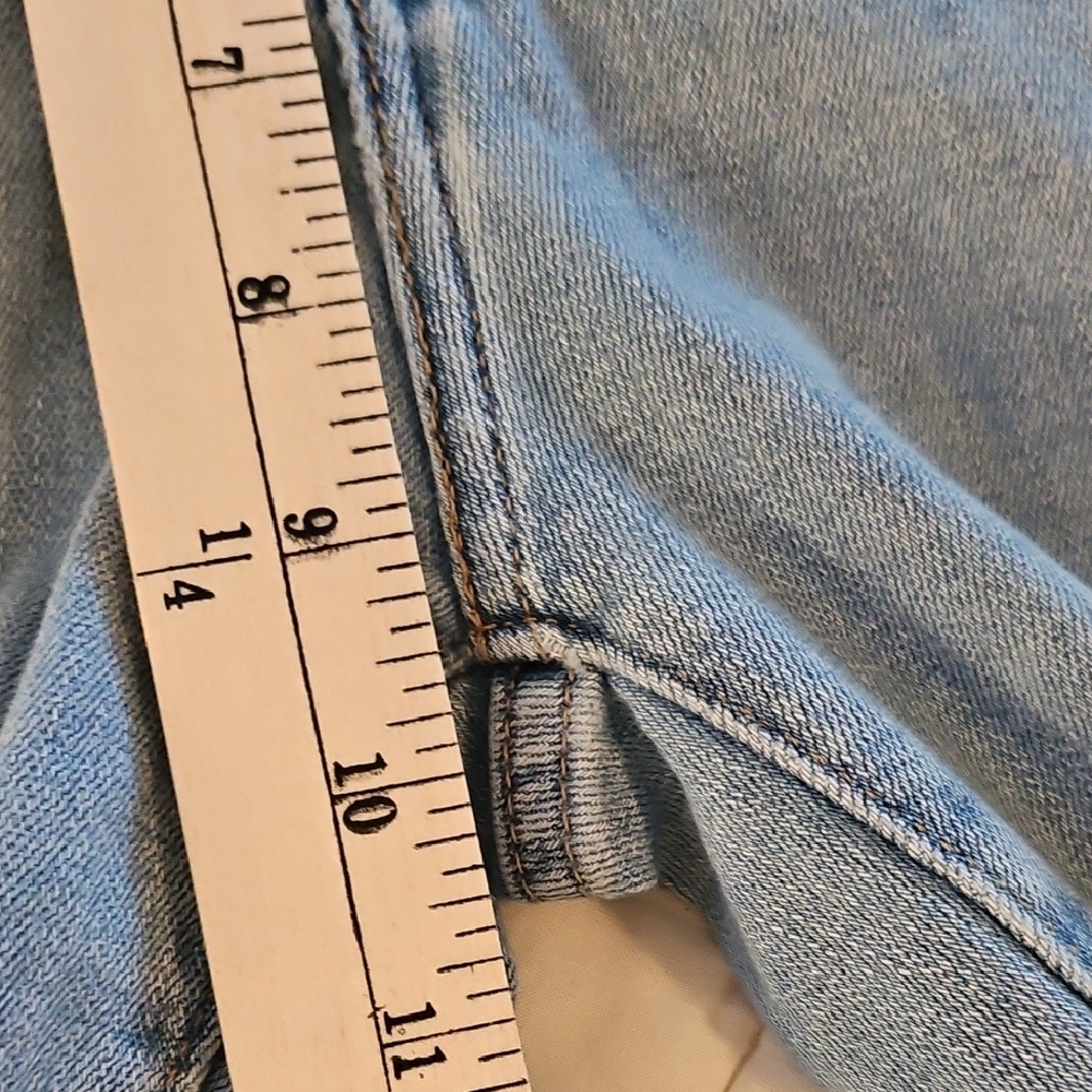Levi's -721 High Rise Skinny Jeans - Light Blue Denim - Picture 7 of 8